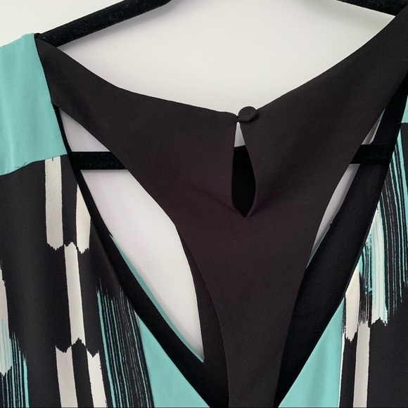 BCBG Maxazria Shift Dress Size Small - Picture 7 of 9